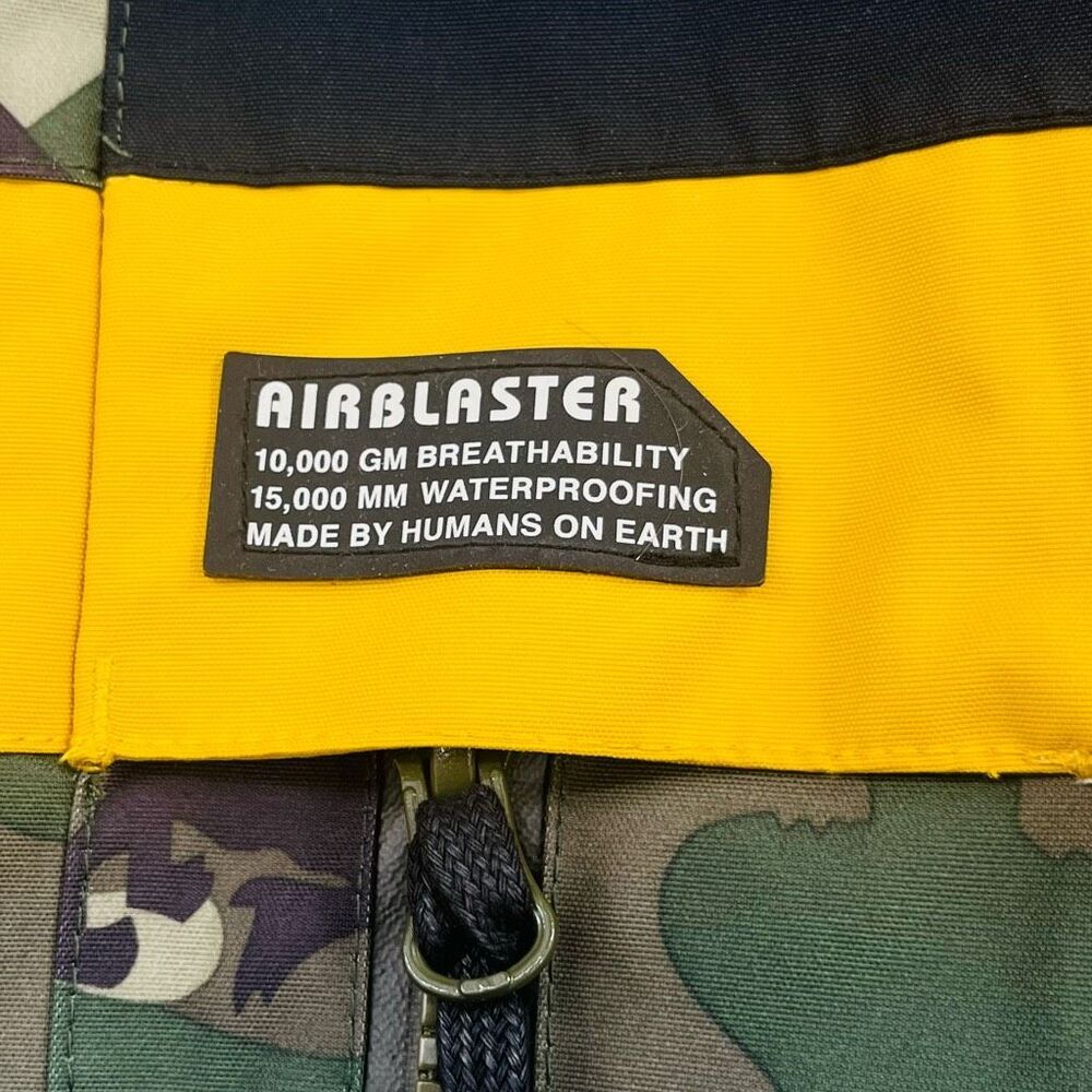 Men's Camouflage Performance Jacket - image 4